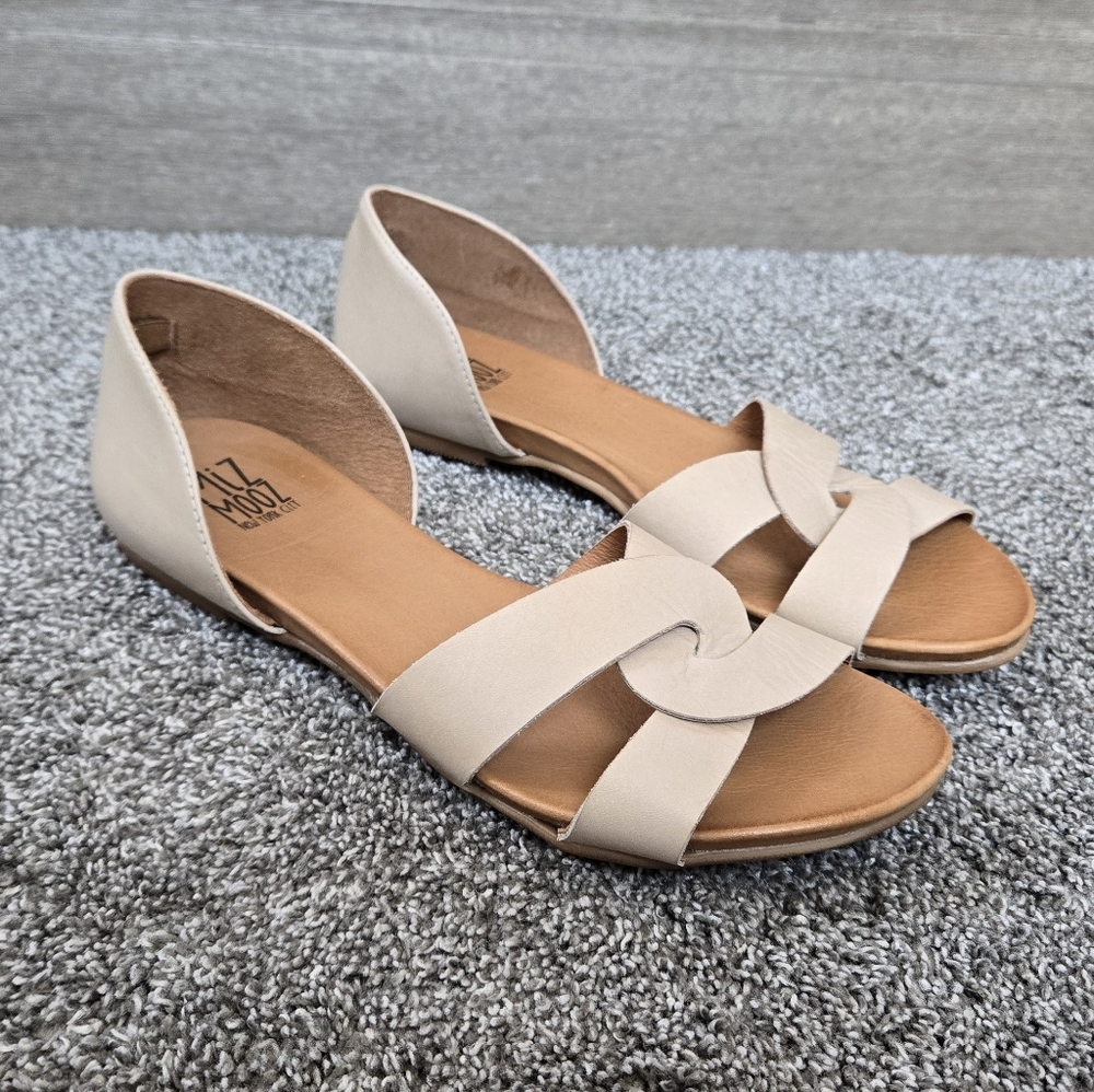 Miz Mooz Amory Women's Cream Sandals NEW size 9
